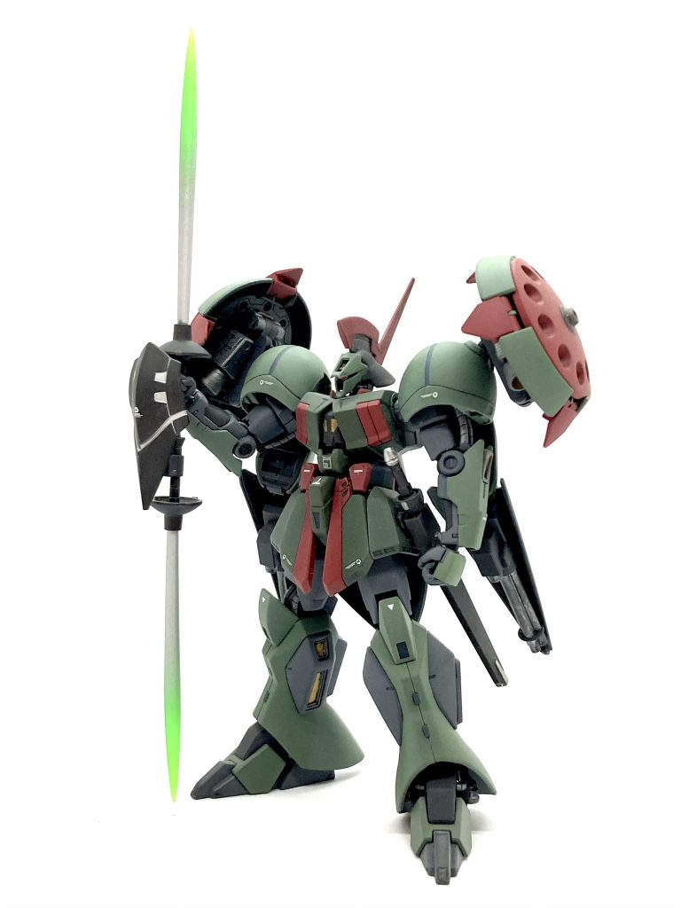 こちらはR・ギャギャ。いわゆるビルド系のキットですね。