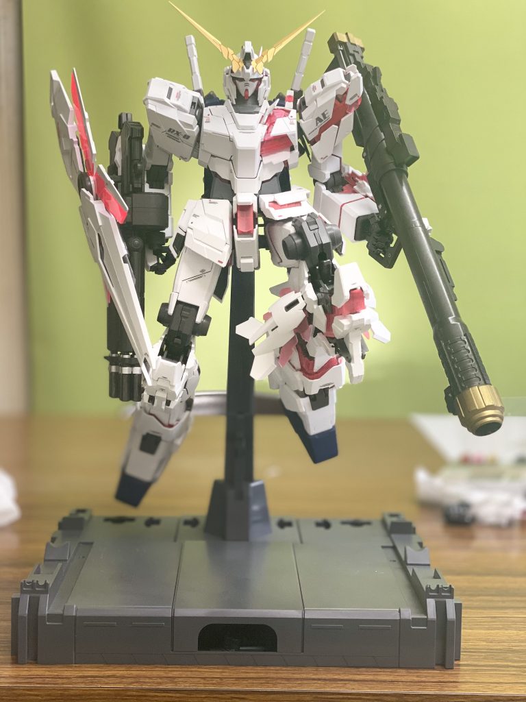 床に置くとこんな感じです。