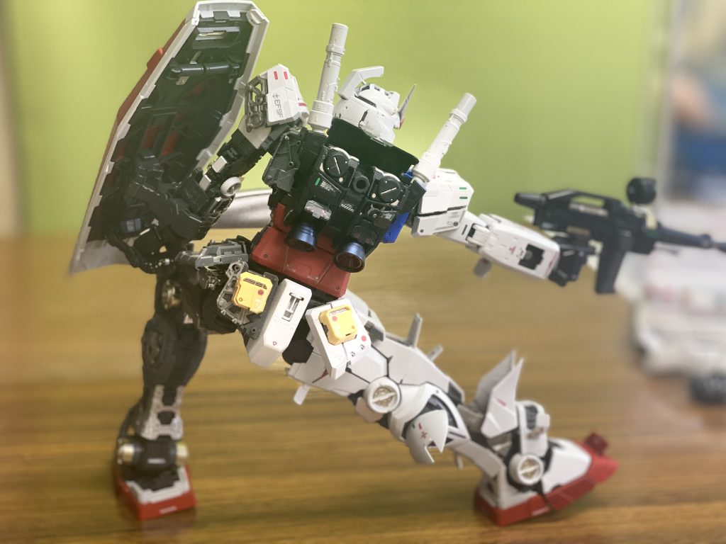 制作時間は20時間は超えた様な記憶があります。ヤスリがけや塗装もないですが。