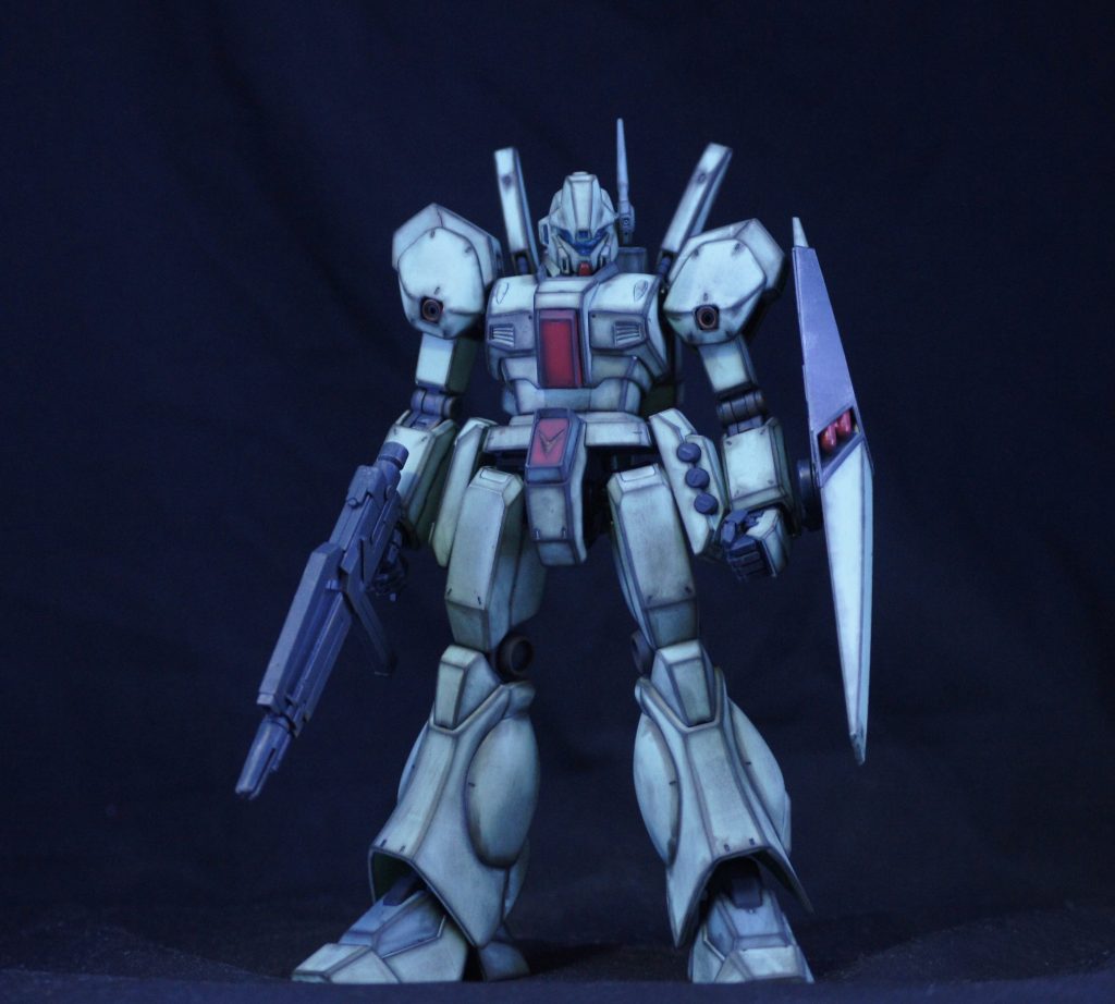 正面から。MGジェガンは傑作キットだと思います。
