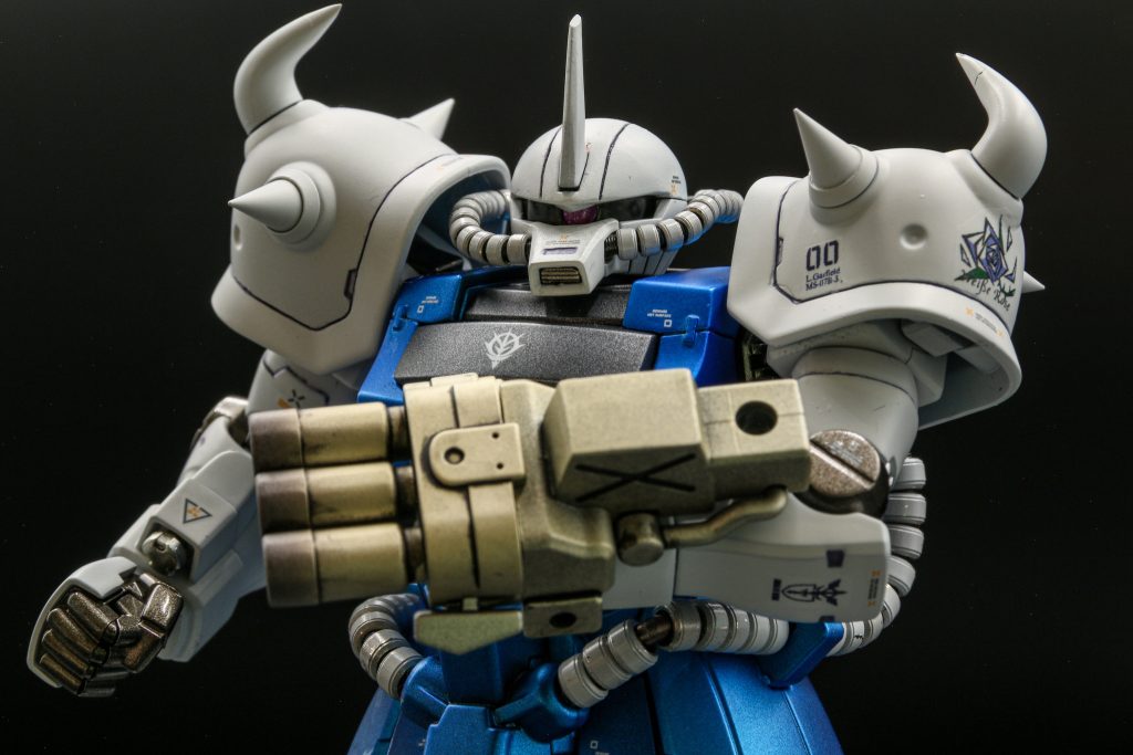 モノアイはHアイズ化してます。