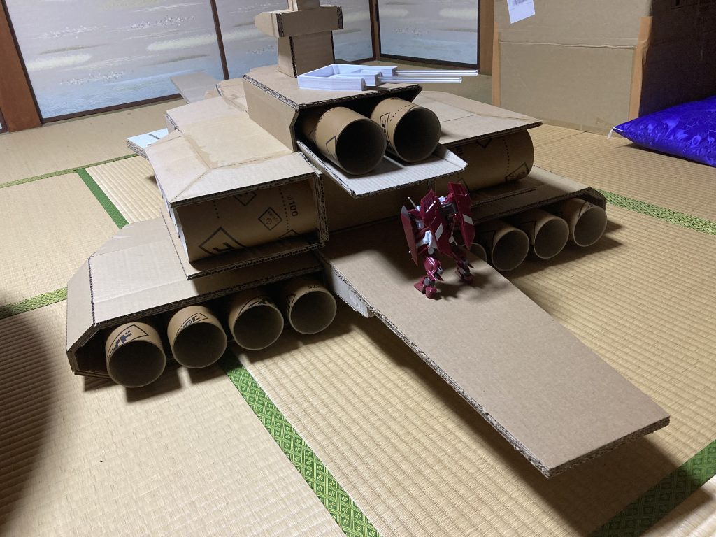 公式とは違う設定のエンジン数ですがこれも良き笑主砲などは3Dプリンターで作成しています