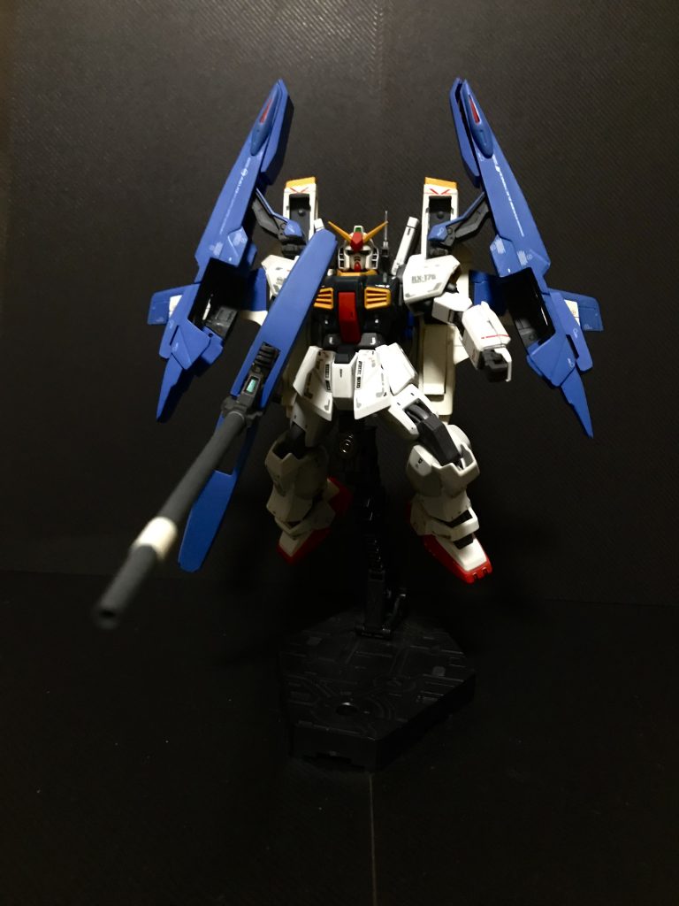 スーパーガンダム(2022年撮影)今年G-ディフェンサー+フライングアーマーを注文し、来年1月着弾予定。楽しみです。