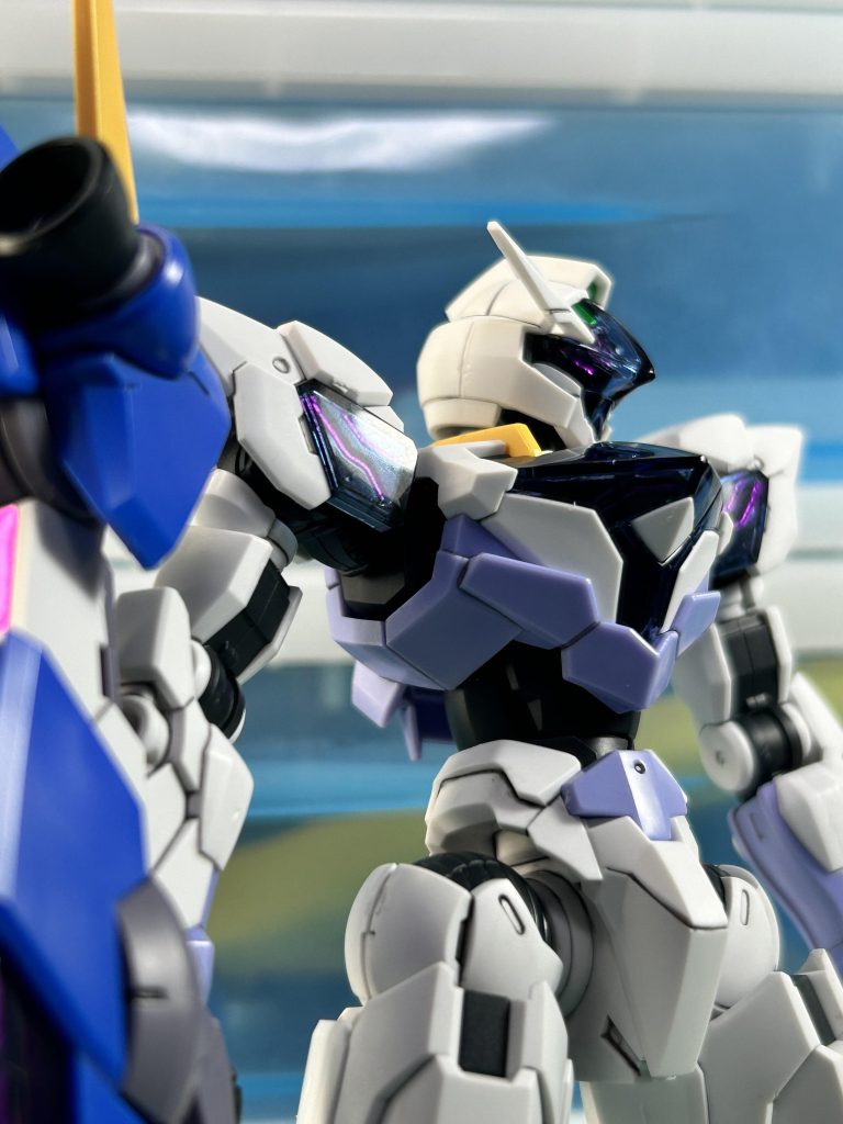 頭部内のシェルユニットが見えるように&煽りってかっこいい^_^