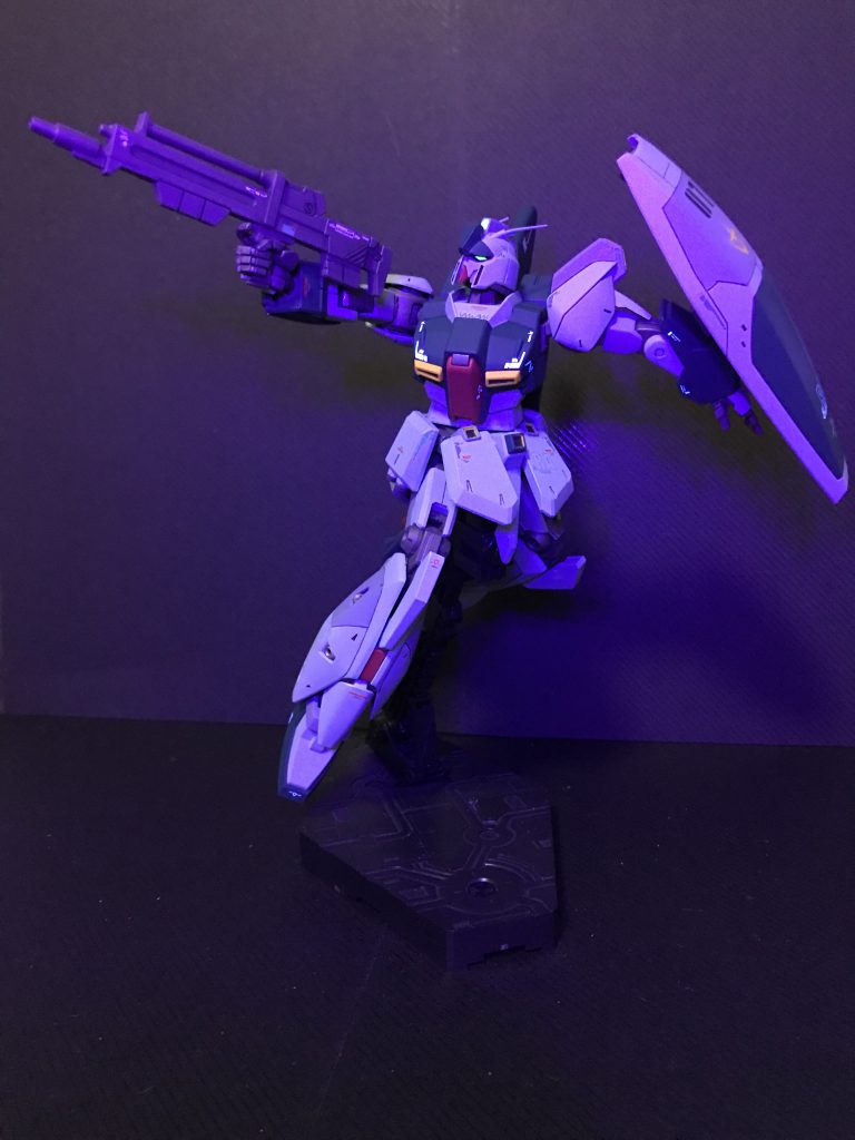 完成当時写真5 ブラックライト照射