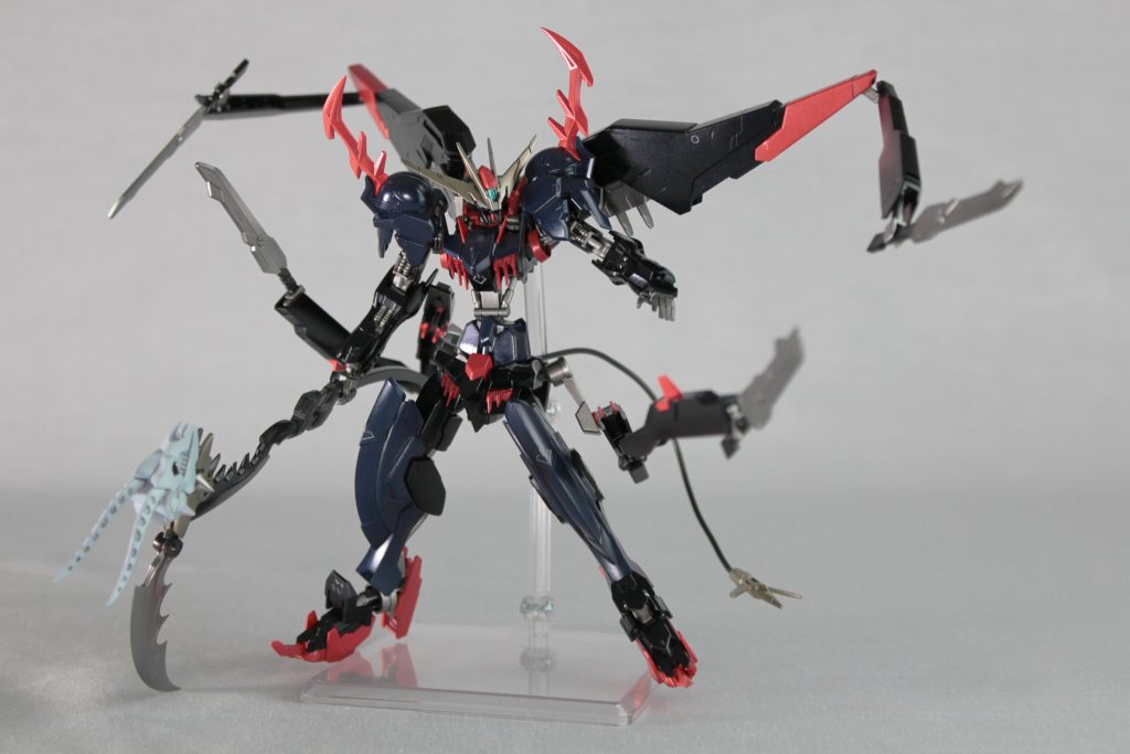 全部の武器を展開！禍々しさが出ていたら嬉しいです。