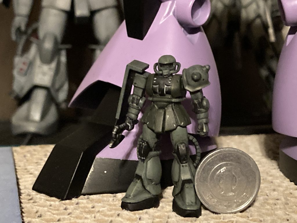 このサイズでもちゃんとガンプラしてました。