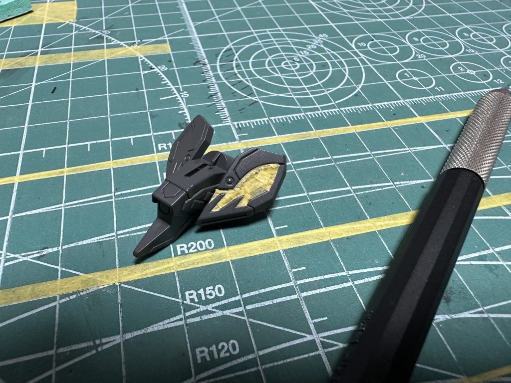 チマチマ、チマチマ切っては貼ってを繰り返しました。