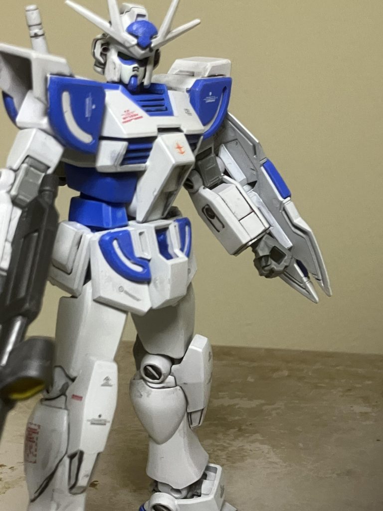 両足も RX-78-2 ガンダムの物を 使用しました。