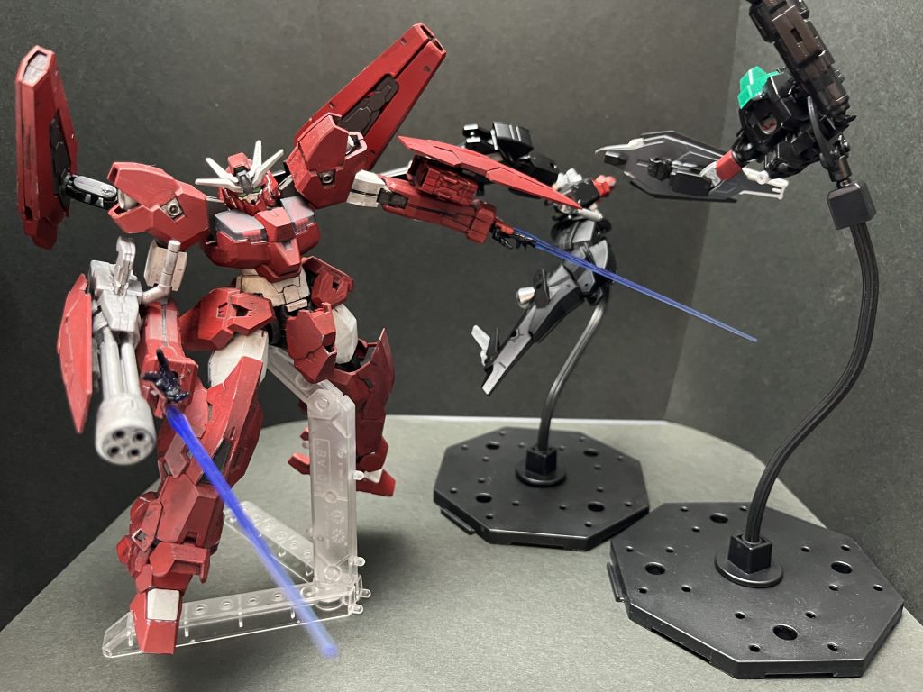 あらすじプトレマイオスへ侵攻する敵を撃退したリクシアだったが、その戦闘でソフィが駆るルブリスインフェルノに見つかってしまう。猛攻の前にピンチに陥るソレ子とリクシアを救ったのは先輩パイロットクレアと新たに開発されたイーグルライザー、GNガーダーだった。援軍と合流したGジェネチームとソフィの最終戦が始まる。ソフィ『邪魔な無人機は潰した…次はあんたらの番！クレア『え、ガーダー落とされた⁈やるなぁこの子。整備班に叱られるなー💦これがガンダム…悪魔の力⁉︎ソフィ『そんな心配はいらない！あんたもそのガンダムも逃げた戦艦もみんな、みんな殺すから！