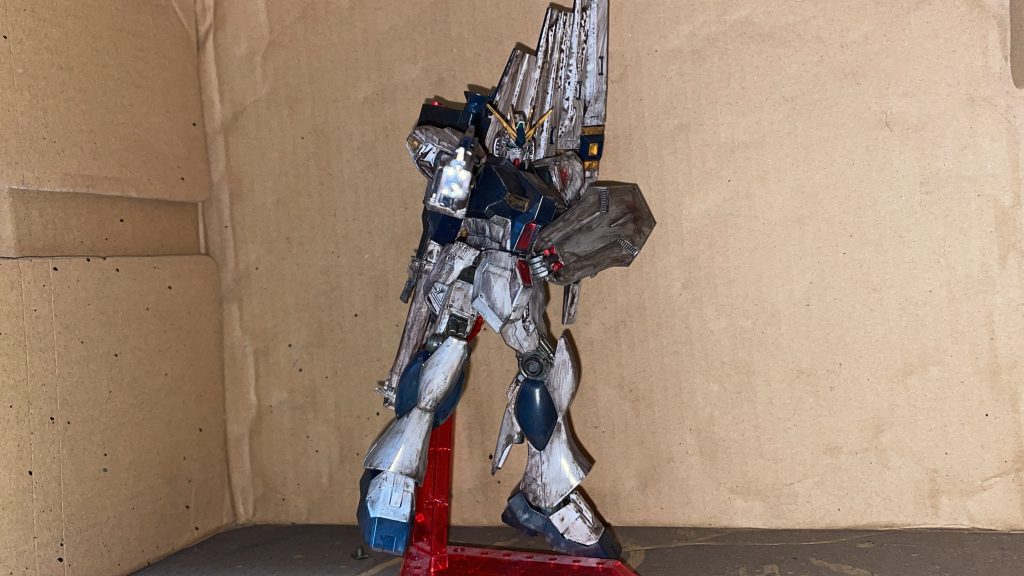 RX-93 ν GUNDAM–2枚目/制作者：薩摩模型塗装工務店