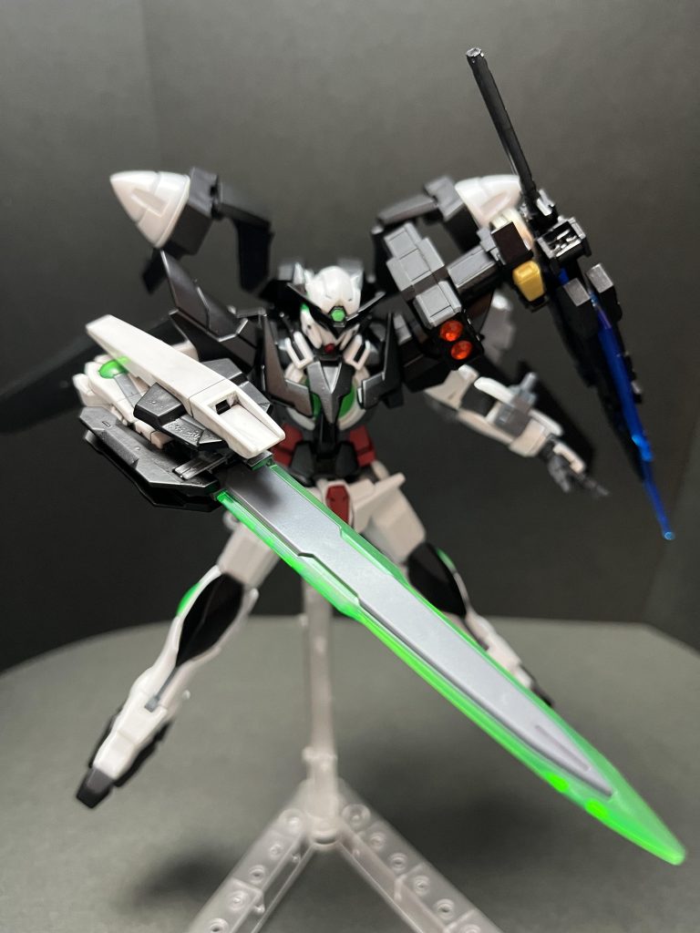 ソレ子『なんとか撤退してくれた⁉︎クレアさん、有難うございました！クレア『これが勝利の美酒というものだ。ソレ子『あはは💦GNガーダーを回収してキャリーベースに帰還しましょう！