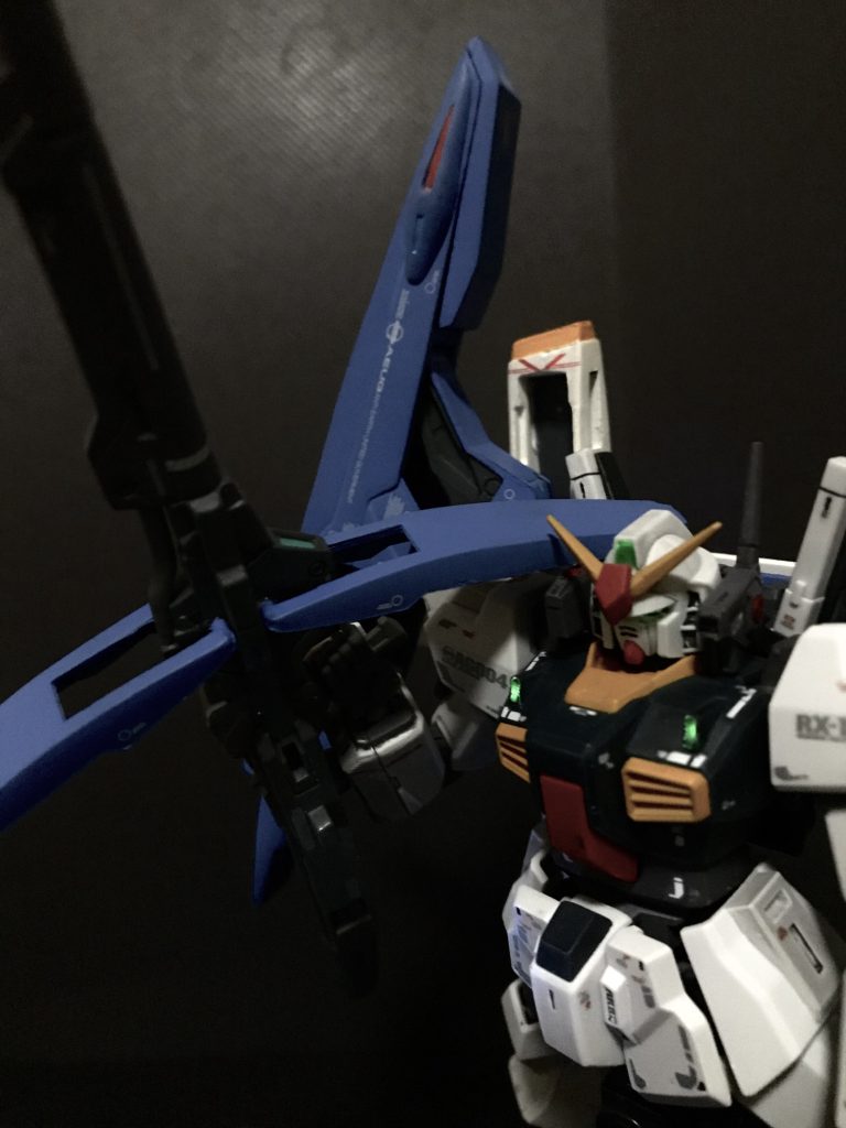 ロングライフルがボウガンみたい。旧キットはスプリングがあったような記憶があります。