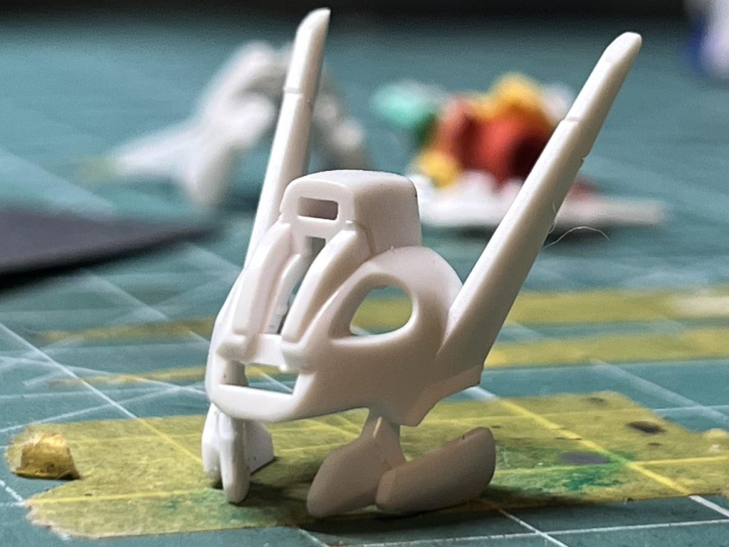 例によってフェイスマスクは加工しています。