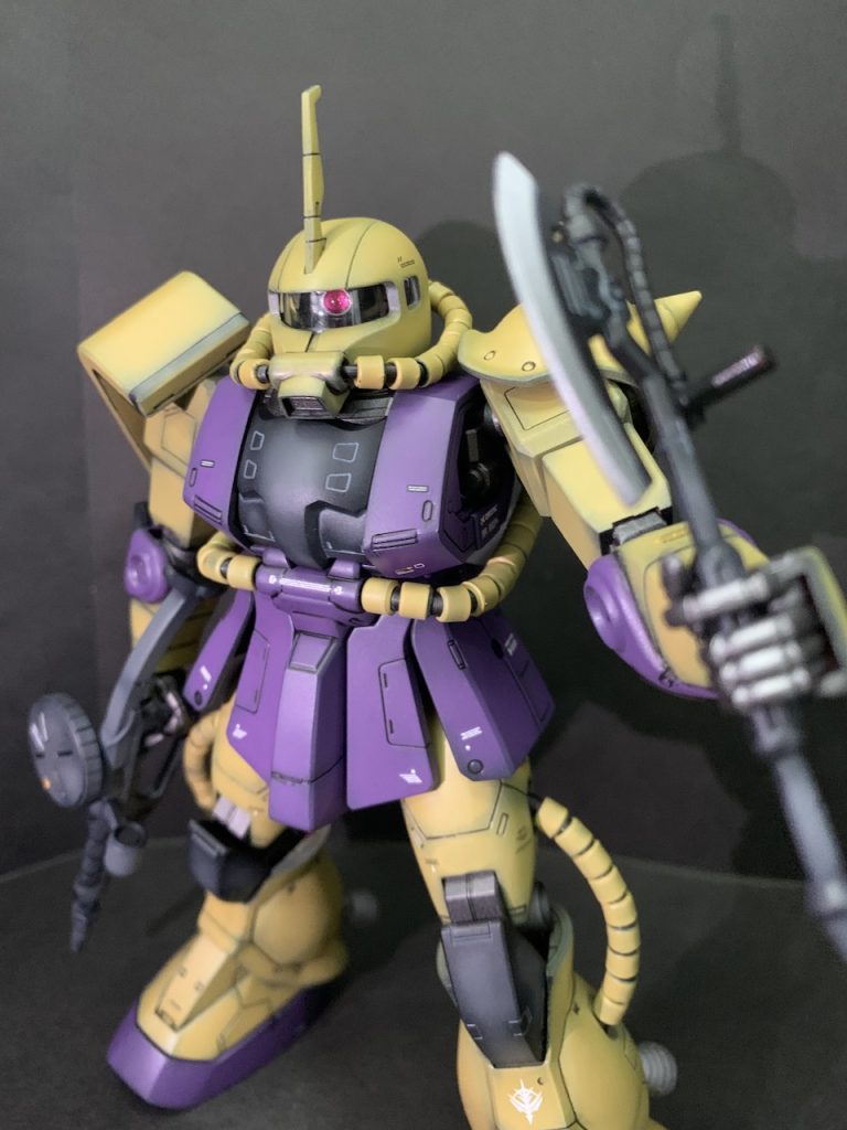 ヒートホークヒートホークってこんなに小さいんですかね？ランバラル専用ザクⅠについてる大型ヒートホークがデフォルトでもいいくらいに思います。