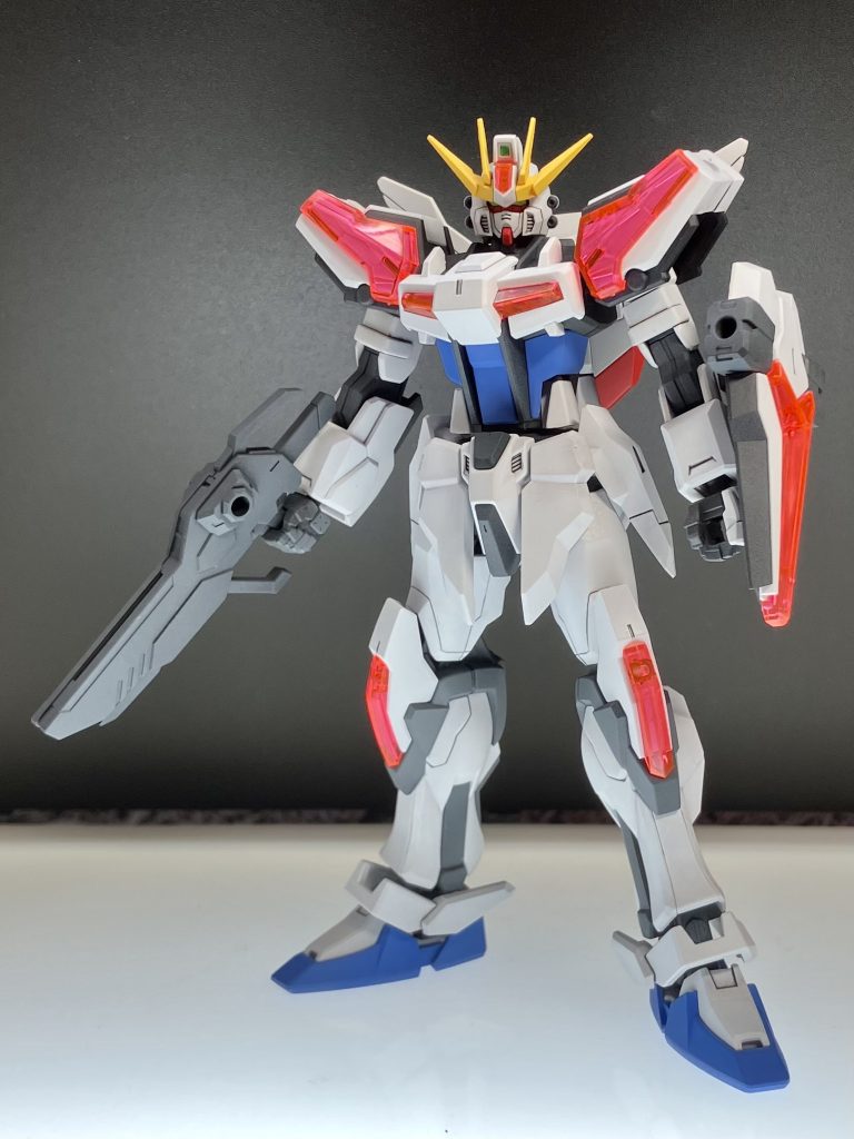 ビルドストライクは大好きなガンダムなんで発売楽しみにしてました！出来は見ての通りでめっちゃカッコよろしい！