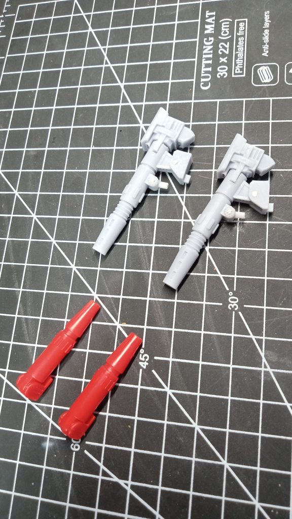 メインウェポンのキャノン砲が、キットのものはしょぼいので、ククルスドアン版のキャノン砲をネット情報などを頼りに3Dプリンターで作ってみました。ちなみにライフルも同様に作ってみました。