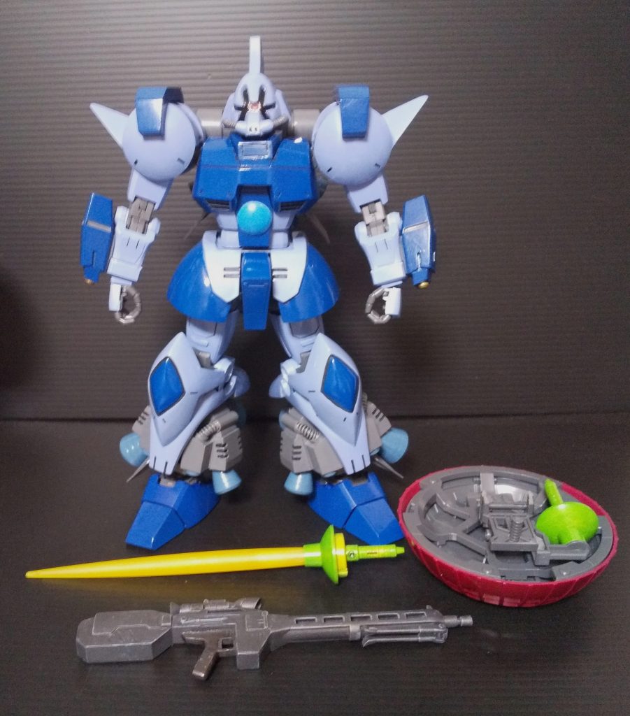 正面からのショット各種武装を外した状態。