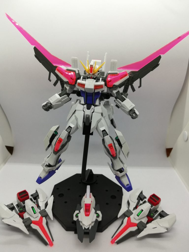 ビルドストライクエクシードギャラクシーtypeエール  ポージング写真–4枚目/制作者：リチウムイオン