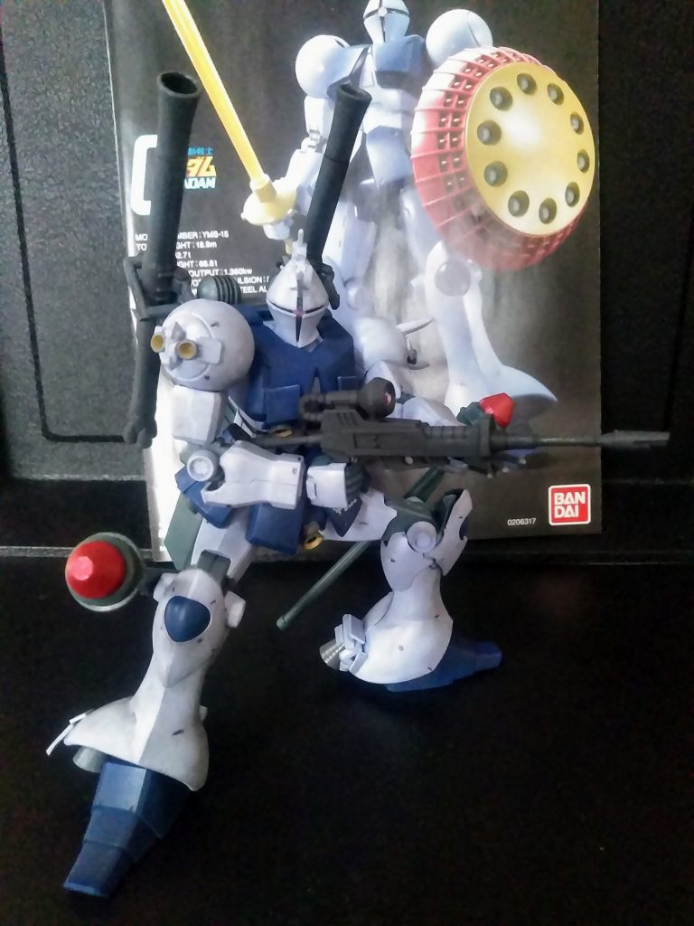 『コロニー自治軍と戦闘開始!』 と言うわけで装備は「敵陣 突撃に全振り」となります 😁因みにパイロットの「ブ・ルータス大尉」は「ザク・イェーガーのブ・ルート曹長」の弟となります😊 兄と違いスリムでイケメンだとか😲