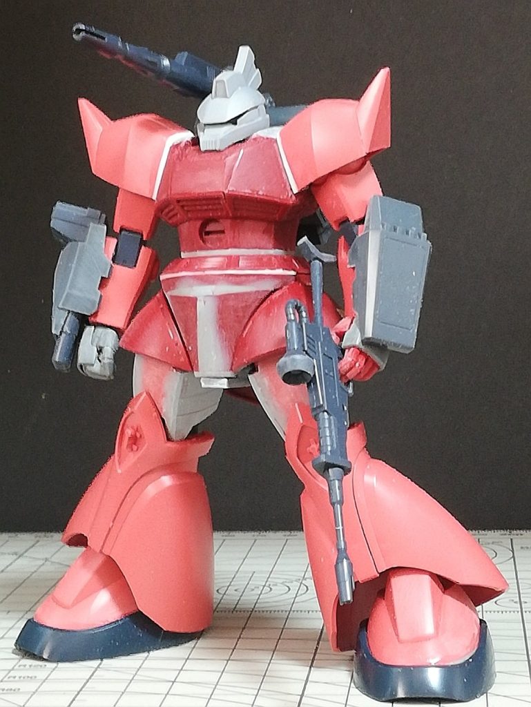 胸の三枚おろし肩の小型化パンツ大型化太もも幅増し等々行っております。