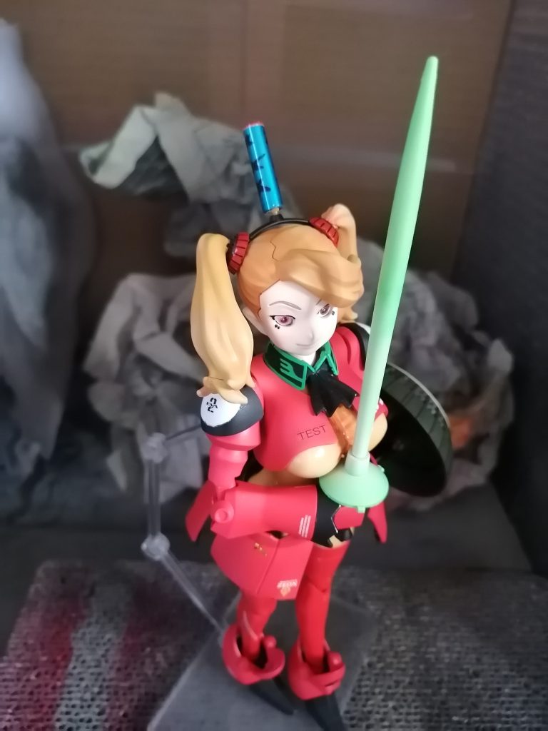 髪と胴体はグラデーション入れたんですけど、全然分からないですね。写真は難しいです