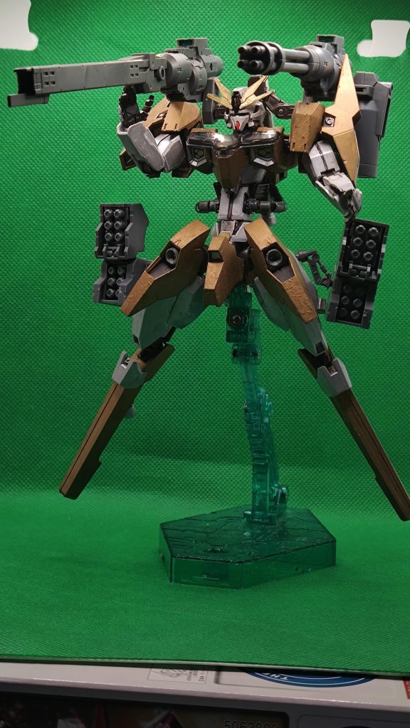 拠点防衛とかでありそうな重装備