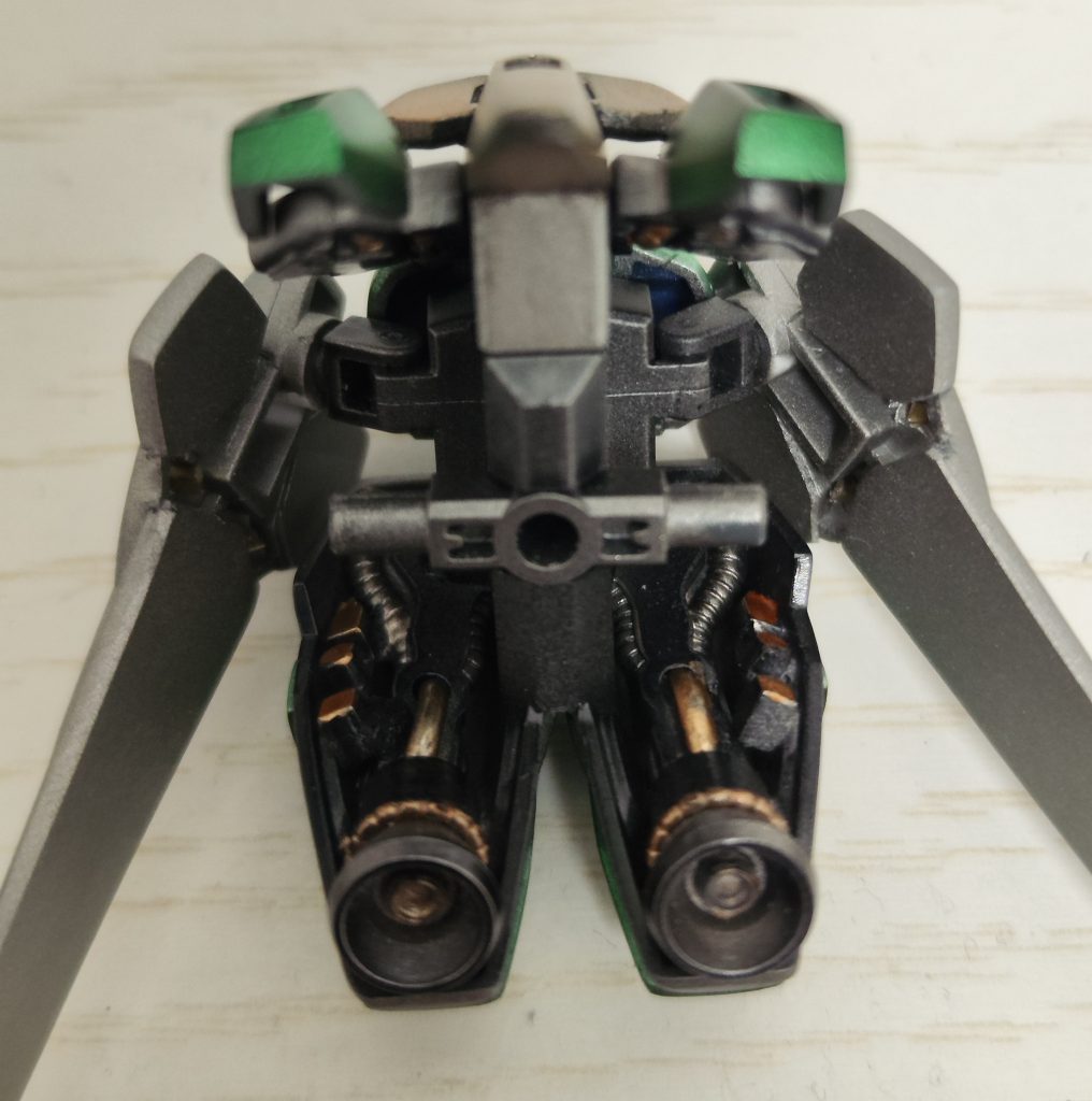 フロントとリアスカートはディテール追加サイドは干渉が不安だったのでプラ板貼りのみ