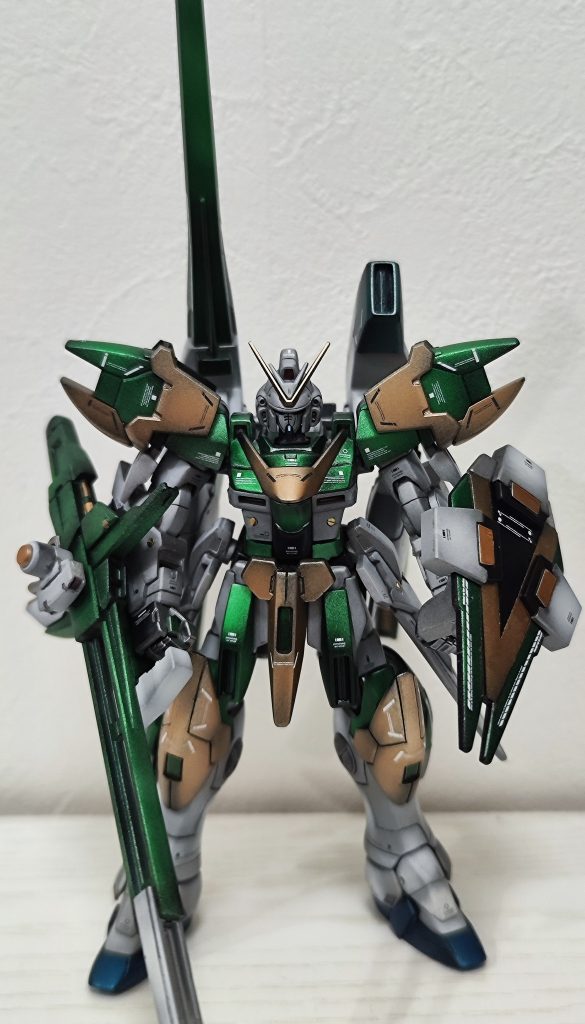 スジ彫りの追加とデカールは初めての挑戦でした。デカールって辞め時が難しいですね…。