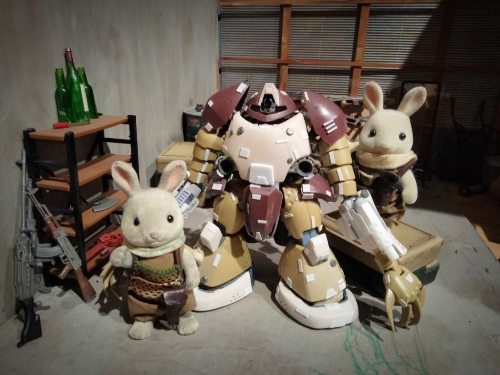 肩アーマーはキットのパーツをひっくり返しただけ。