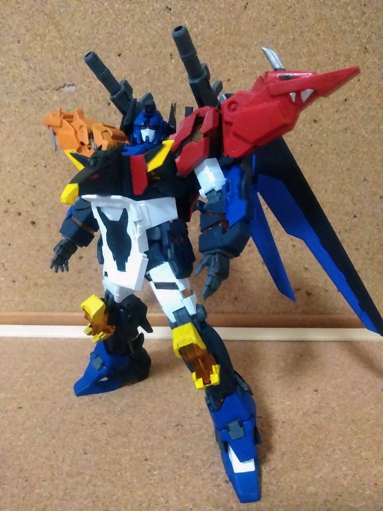 皆様方にオカレマシて「勇者シリーズ」はご存知でも、第二作目となる「ファイバード」が判る方がどれ程居ることか❓ 件の「ドライアス様」🤔はこのアニメ作品の「悪のラスボス」と相成ります😤左肩はドラゴンをもしたロボ怪獣が合体! その名も「デス ドラゴン」