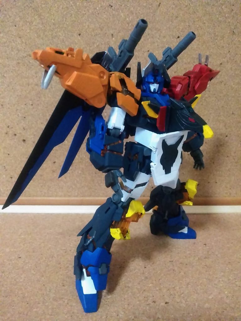 宇宙皇帝(自称らしい)でオワセラレる「ドライアス様」は番組序盤からラストまで登場というとても仕事熱心なお方です😲 激しく「宇宙警備隊(ファイバードが所属)」とバトルを繰り広げます😊右肩はトラ型のロボ怪獣が合体!「デス タイガー」が名前と成ります!