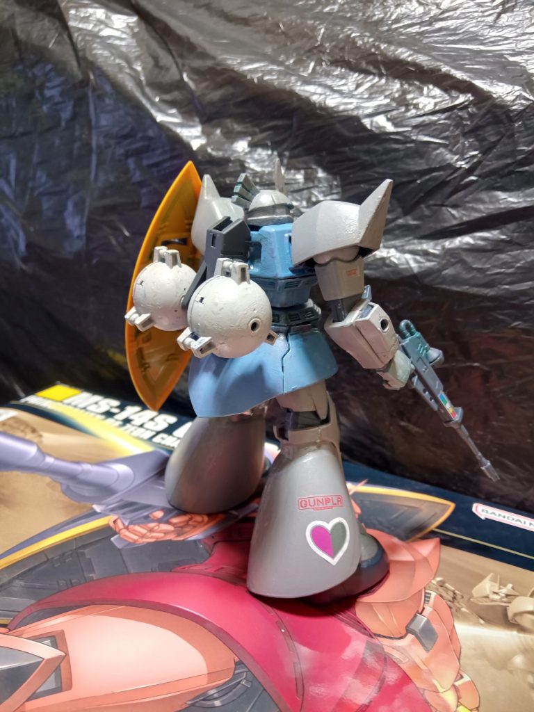 多分ゲルググの新規生産は終了後なので、非正規品の推進剤タンクつき