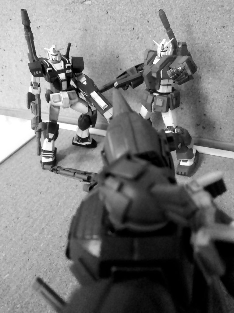 『ルッキールー中隊』に促され先に進んだ　｢アシタモカ・レーダ特務中尉｣　　　　　　　　　　　　　　　　　　　　　しかし、その前に立ちはだかるのは　　　　　　　　　　　　　【サラミス級 《ヤッタルデ》 】所属　　　　｢コンヤハカ・レーダ大尉(妻に逃られ妄想戦士 元ダンナ)｣　　　　　　　　　　　　　　　　　　　　｢コンヤハシ・チューダ少尉｣(夢見る乙女系妄想戦士 義従妹)　　　　　　　　　　　　　　　　　　　　　　　　　果たして❗❗