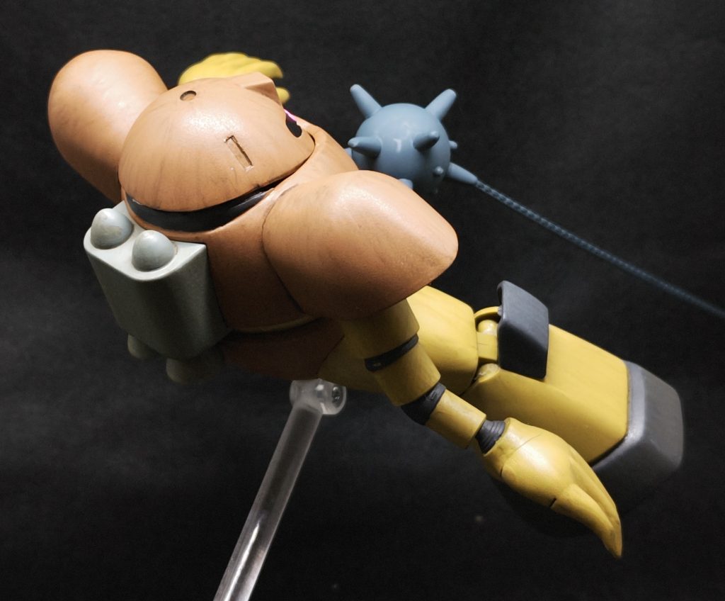 茶色が普通よりも明るめなのは、私のこだわりというわけではなく、グラブロのために買った缶スプレーが残っていたからです。