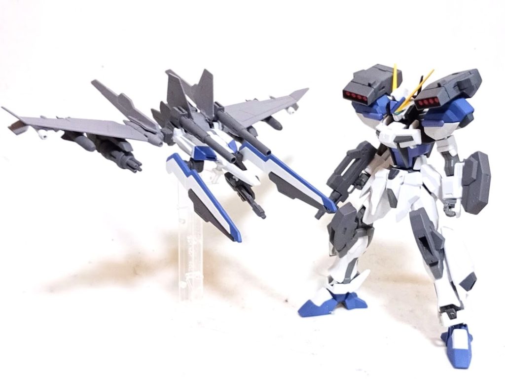 ビルドストライクのバックパックはギャラクシーファイターといって支援機になってるのでこれを見て今回の改造プランを思いつきました。