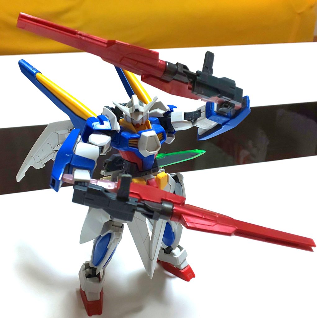 ちなみにこの武装はライフルの他に「メイスモード」があり、前述した中二設定でOO系のGNソード等の設定のような形で「プラフスキー粒子を銃身に纏わせ敵の装甲を叩き割る」みたいなことが出来ます!