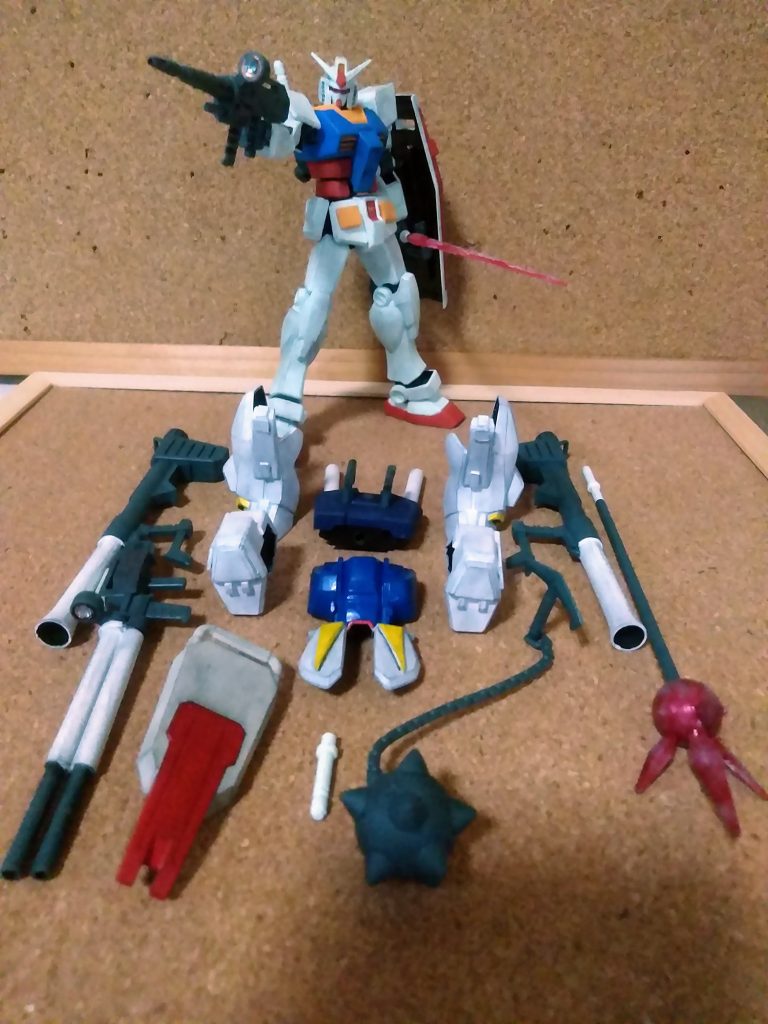 今回も例に漏れず『アーマー装着案件』です🤗　　　　　　　　　　　　　　　　　　　　　　　　　アーマーは『デュエル ガンダムのアサルト シュラウド』から転用です😆　　　　　　　　　　『EGガンダム』初めて組んだけど　　　　　　　　　　　　　　簡単な上に良プロポーションとなる　　　　　　　　　　『傑作キット』ですね😍