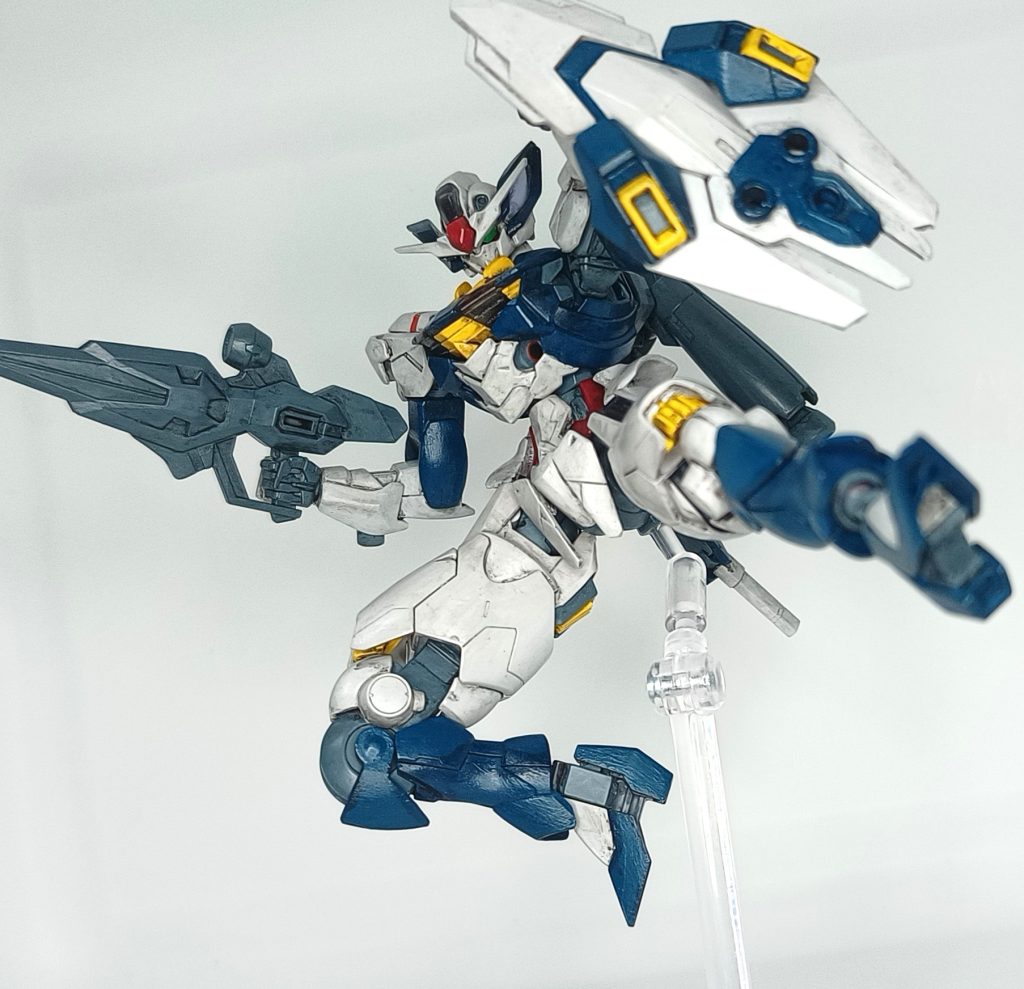 足癖の悪いエリクトはMSの四肢を利用した格闘戦を好む傾向にあり、出撃の度に被撃墜クラスの損傷を受けて帰還する事が日常茶飯事だ(ニカの日記より)