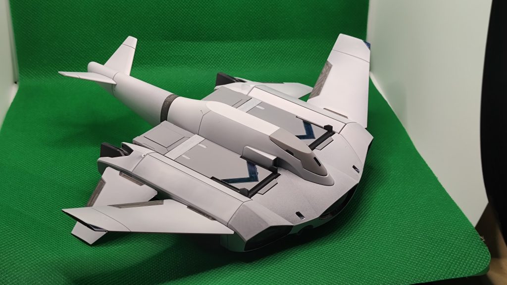 白いティックバラン–3枚目/制作者：ウサ耳コアラ