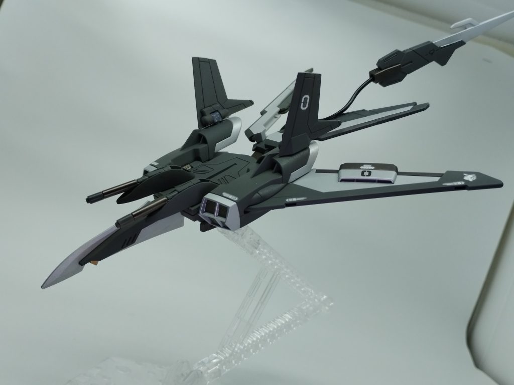 This is Reivolva's support unit named, Armored Masayoshiこれがレイボルバのサポートユニット、アーマード・マサヨシだ