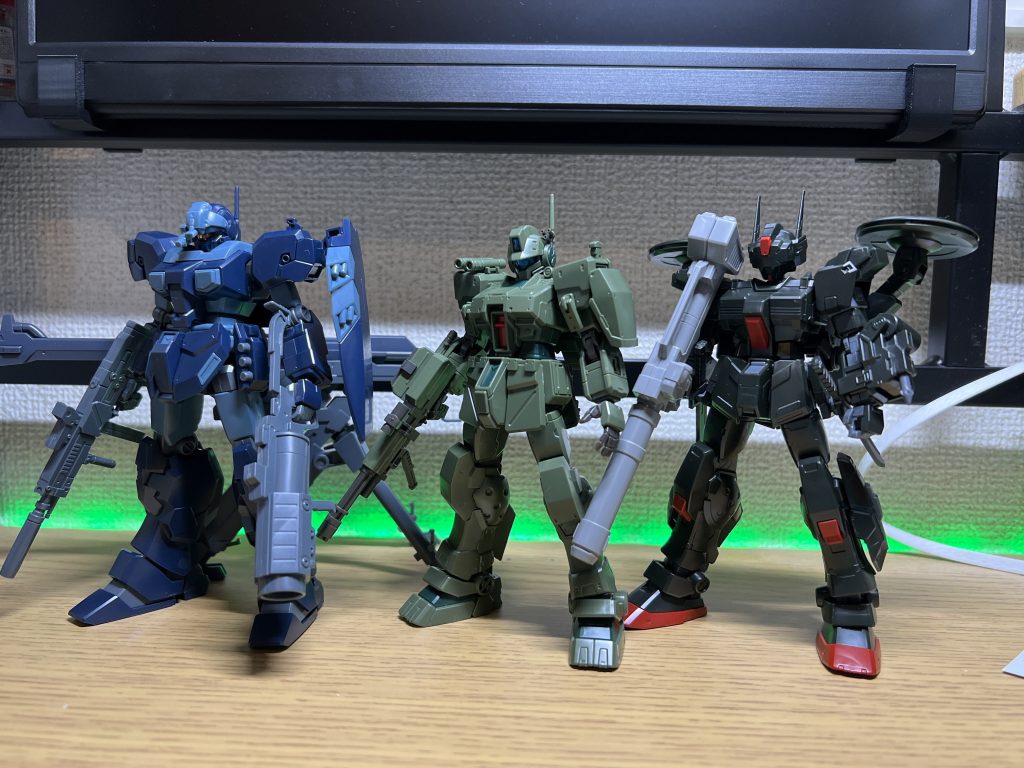 ベースキット三人衆。まあブラックライダーをジムというかどうかはかなり微妙なところですが気にしない。