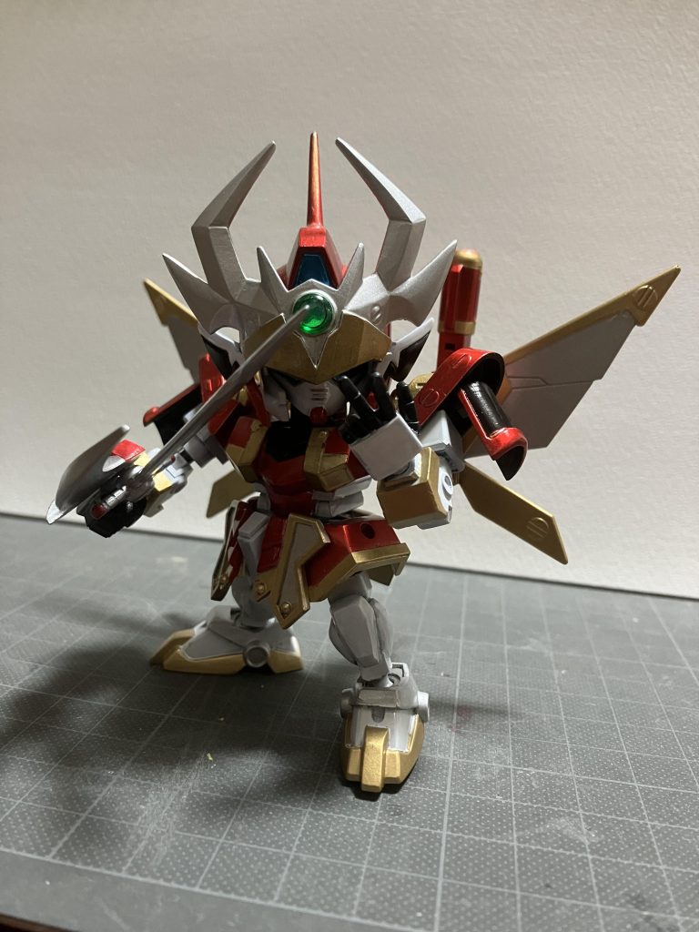 少しポーズを変えて。ちょっと肘のポリキャップが緩かったかも😩 