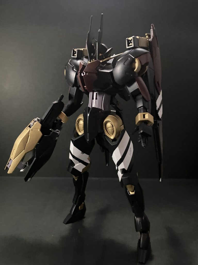 ミカエリスのデザインを見た瞬間から構想していたのを、ようやく形に出来ました。ご覧いただきましてありがとうございました。