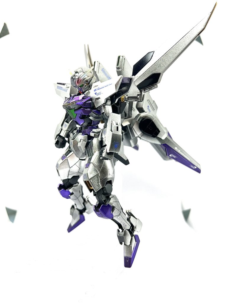 少しデカールが見えにくいですがちょこちょこ貼ってます！