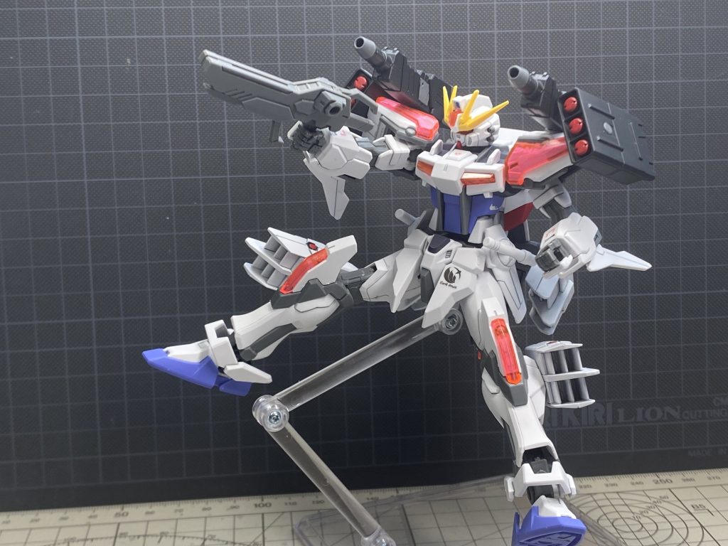 ビルドストライク・ジリオン–5枚目/制作者:新谷飛鳥