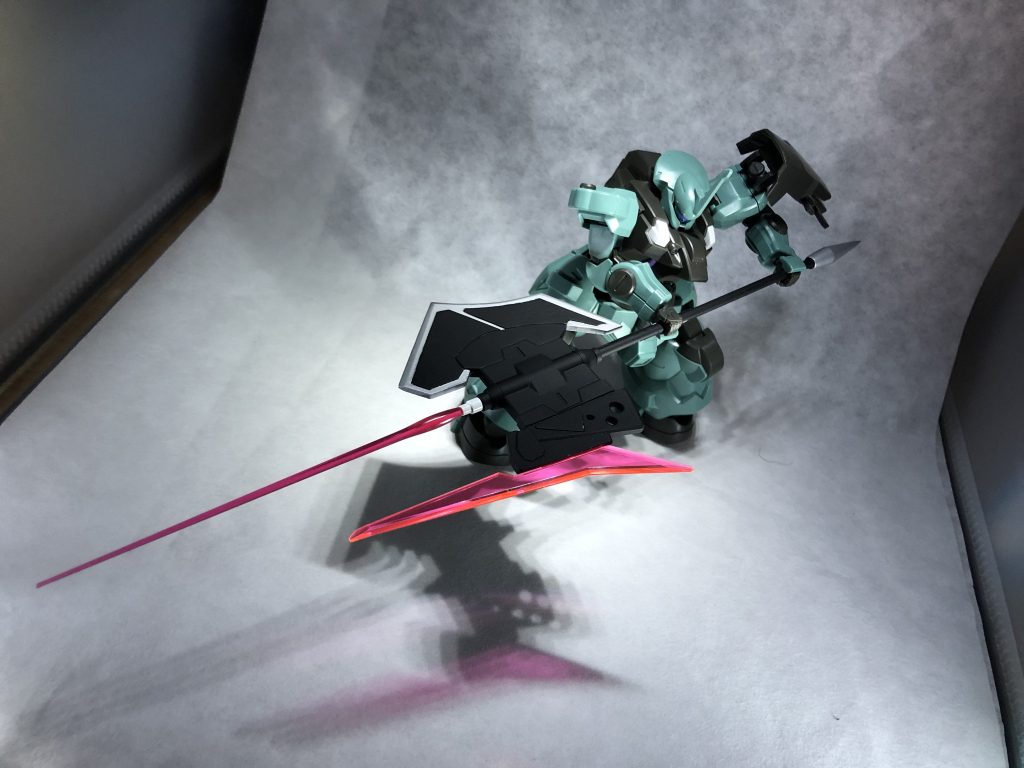 ビーム兵器としての機能も持ち合わせているので、状況に合わせて使い分けることも可能。ちなみにビームエフェクトはビルドストライクエクシードギャラクシーのを使用してます。