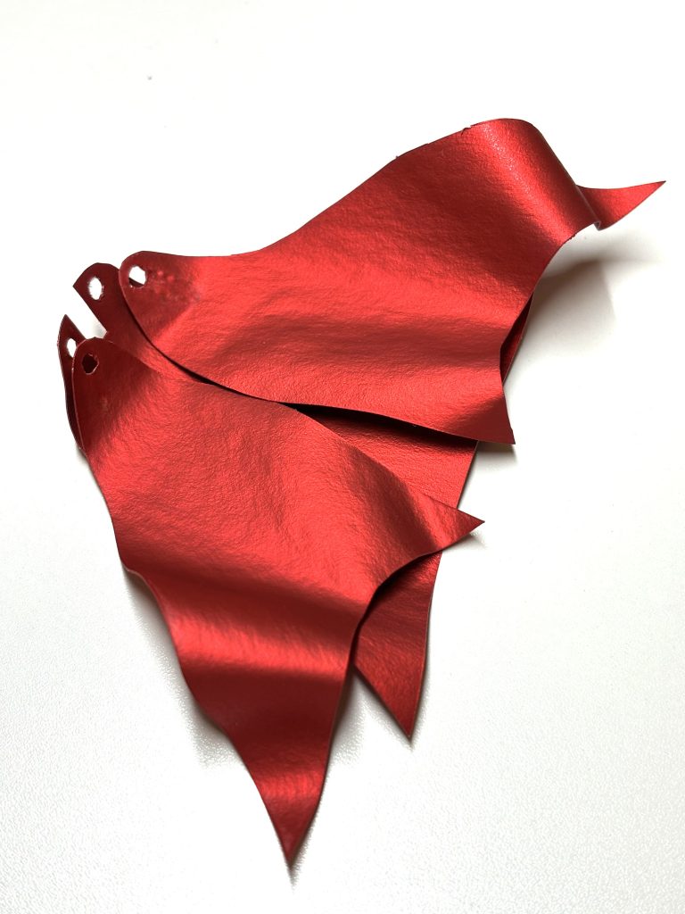 今回初挑戦だったミスティックペーパー。プライマリーメタレッド→GXクリアルージュ→つや消しクリア によってベルベットみたいな雰囲気になりました！