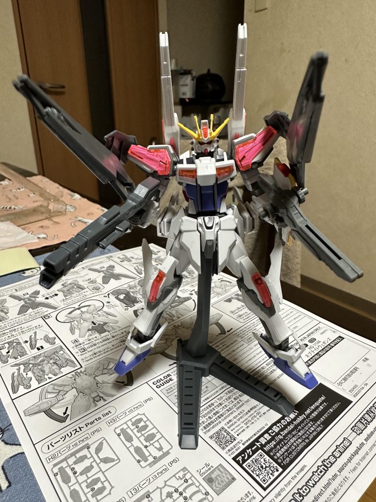 フリーダムが好きなのでフルバーストをイメージ。ネプテイトウェポンのビームガンをフリーダムのレール砲＋ビット(ドラグーン)に仕立てて行きたい。あとはビームサーベルかな？マウントする所迷ってますwカラーもどうするかなー