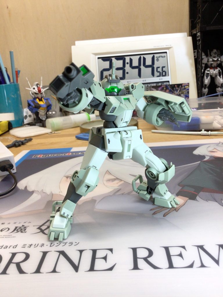 見ていただきありがとうございます。僕のデミは関節が強いので遊んでて楽しい♪ちなみに下にひいてあるのは一番くじのビジュアルポスターです。ミヨミヨしかなかった…よければグットボタン、コメントお願いします。ではまた